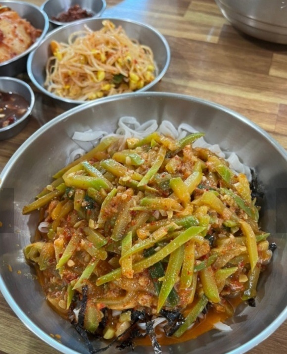 백반기행-횡성-장칼국수