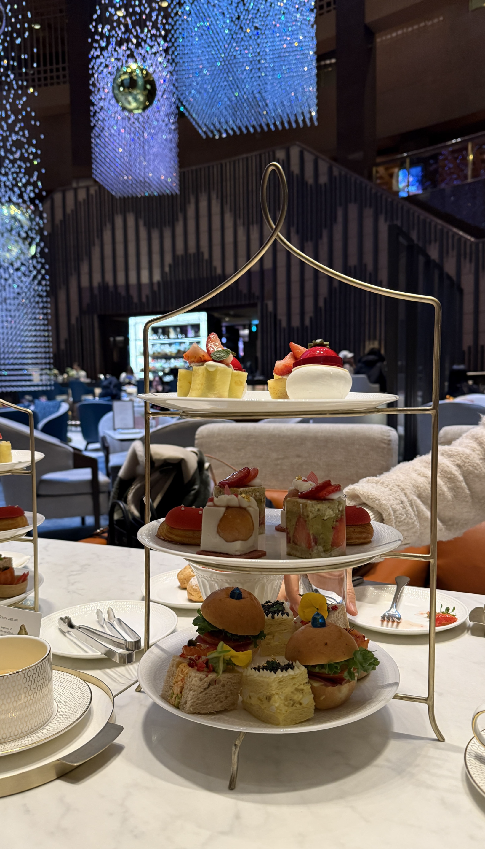 인터컨티넨탈 파르나스 애프터눈티