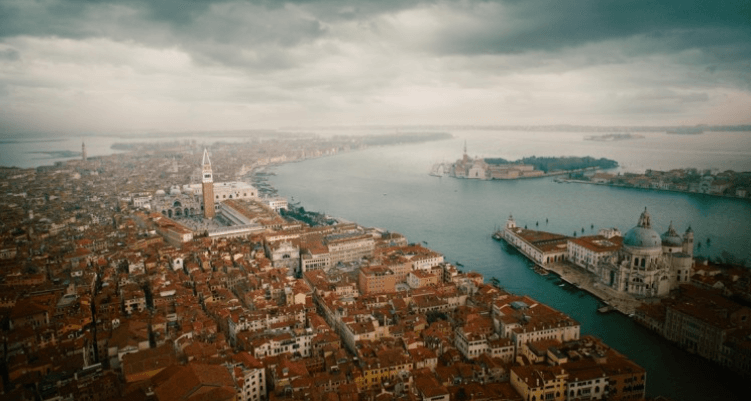 베니스 유령 살인사건