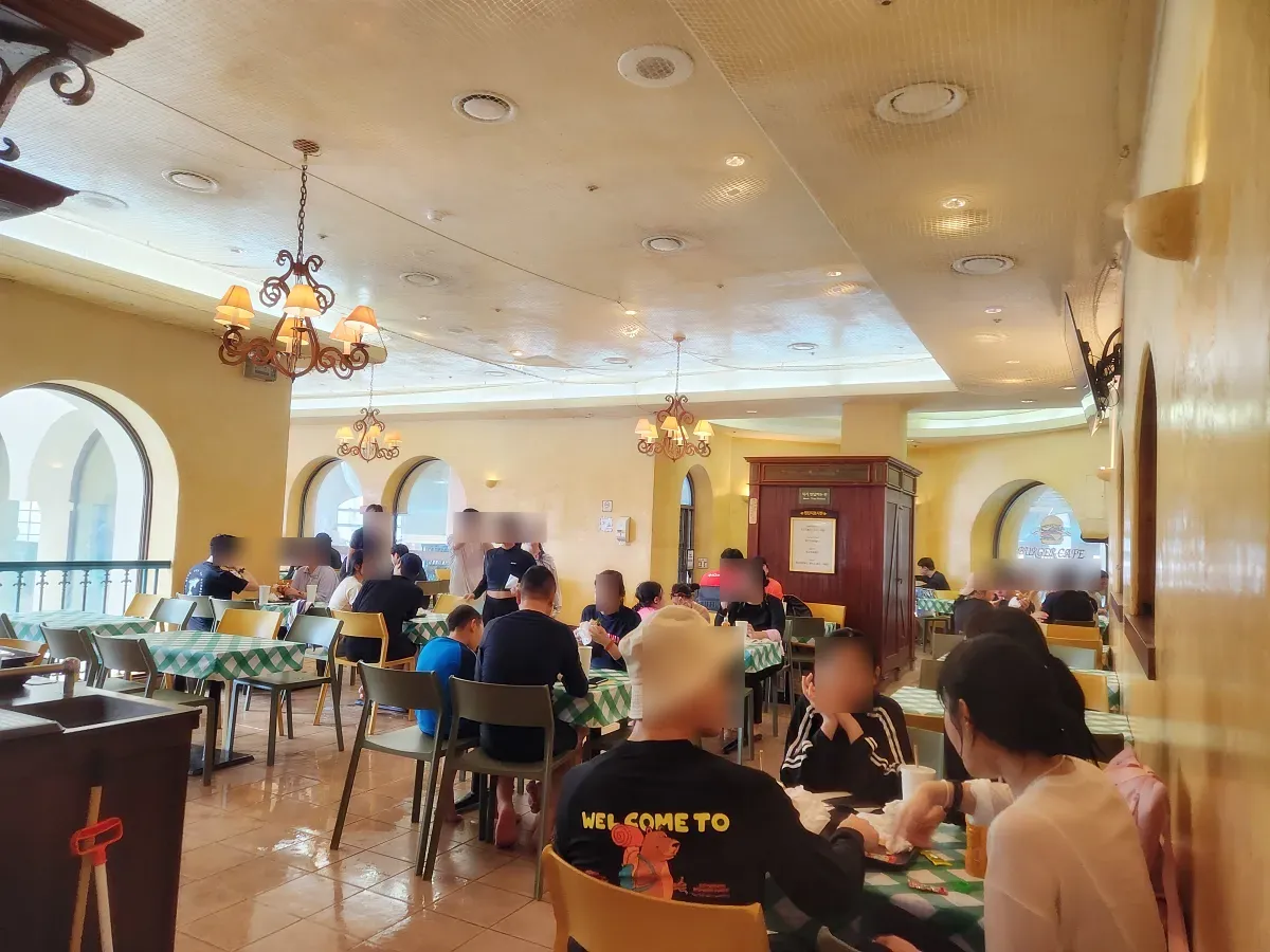 버거카페-갤리언-내부