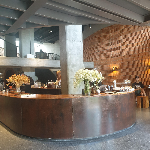 치앙마이 카페 투어 ① : 올드시티 카페 (AKA YAMA 프라싱)_AKA YAMA 내부