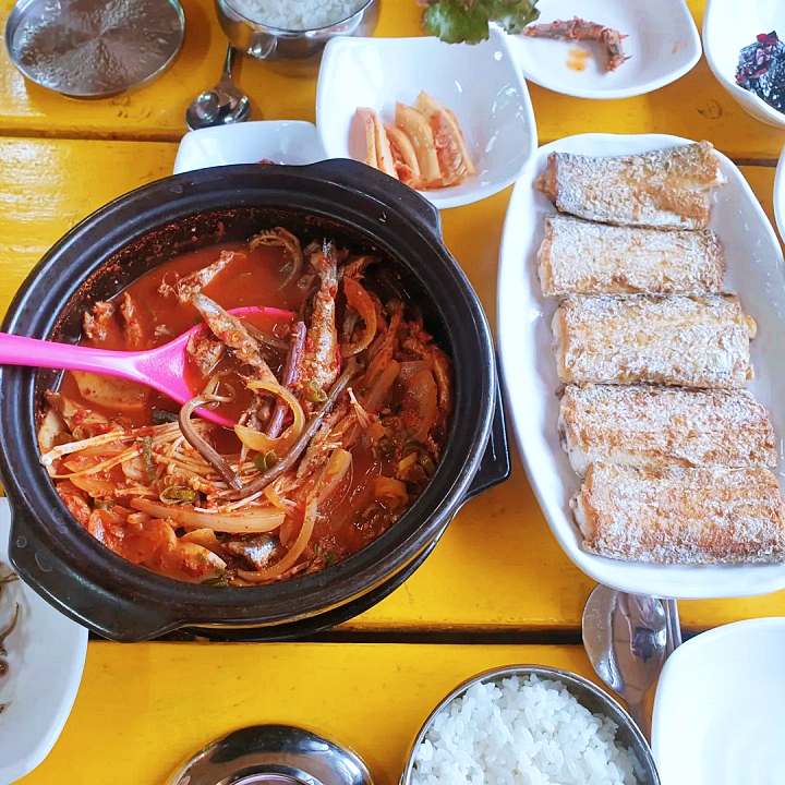 생생정보 멸치쌈밥 멍게비빔밥 갈치조림 맛집