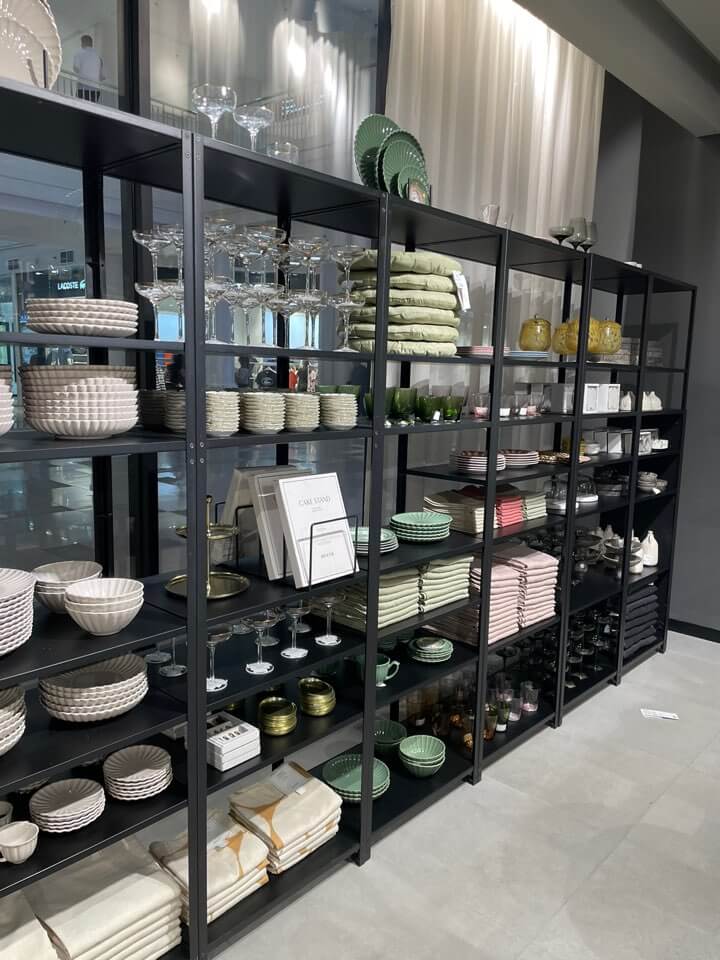 아얄라몰-에이치엔엠-홈-그릇쇼핑