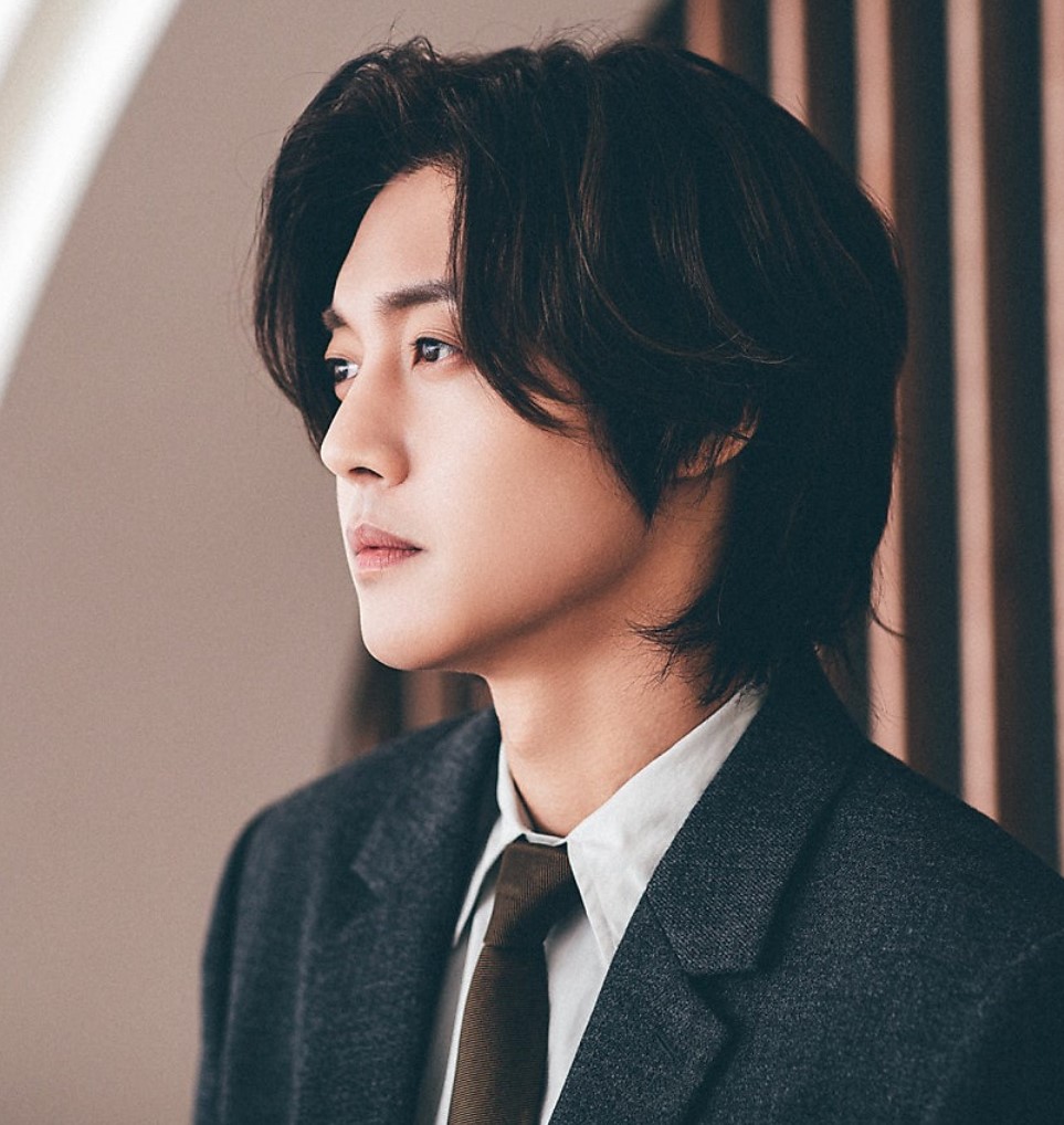 정장의 현중