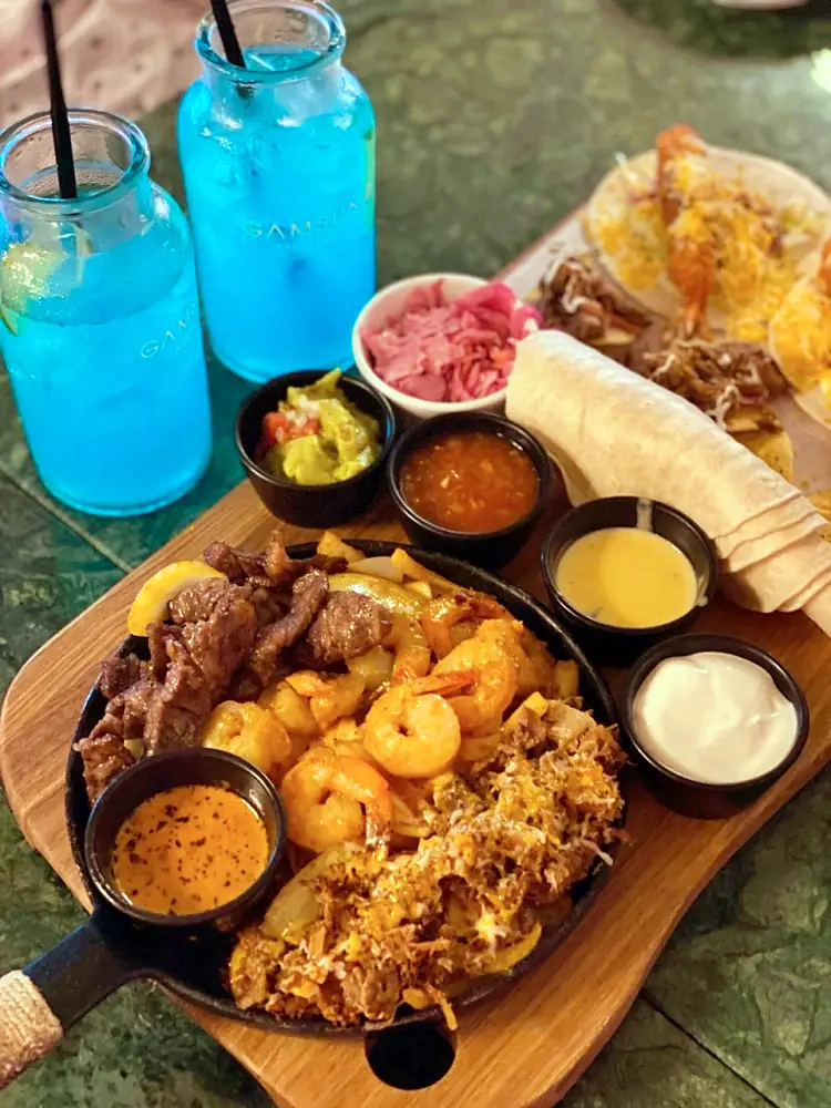 소문의맛집 외식하는날 버스킹 GOD 지오디 김태우 파히타 & 타코 플래터 맛있는 멕시칸 레스토랑 방송 출연 맛집 위치 메뉴 가격 정보
