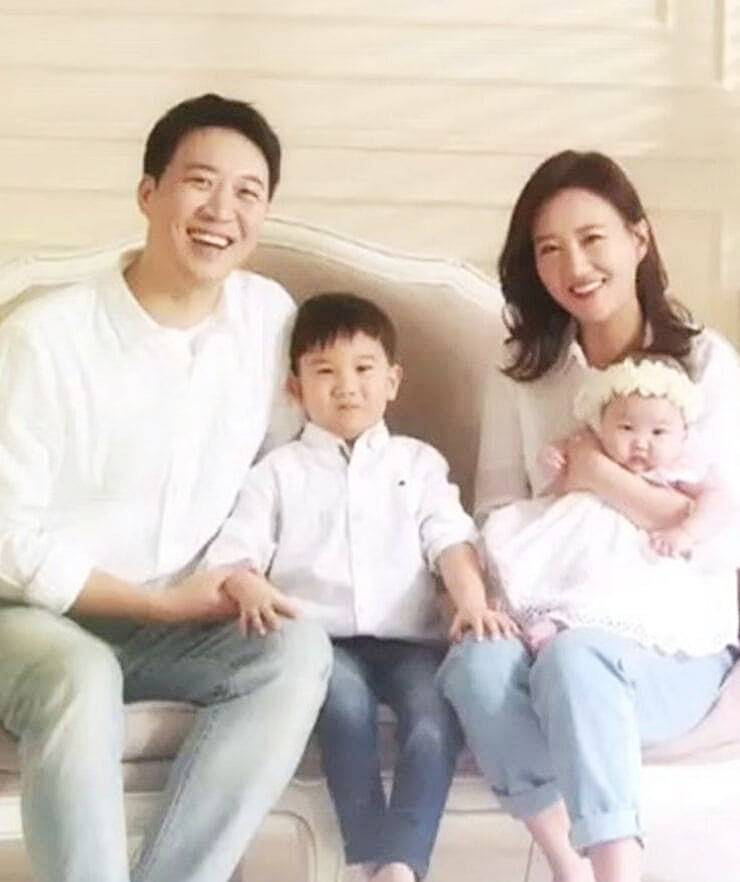 가수-장윤정-남편-도경완-자녀