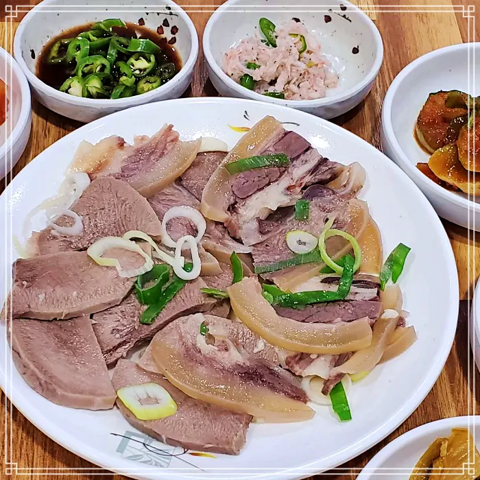 홍성 소머리 국밥 거리 맛집 소머리국밥, 소머리수육