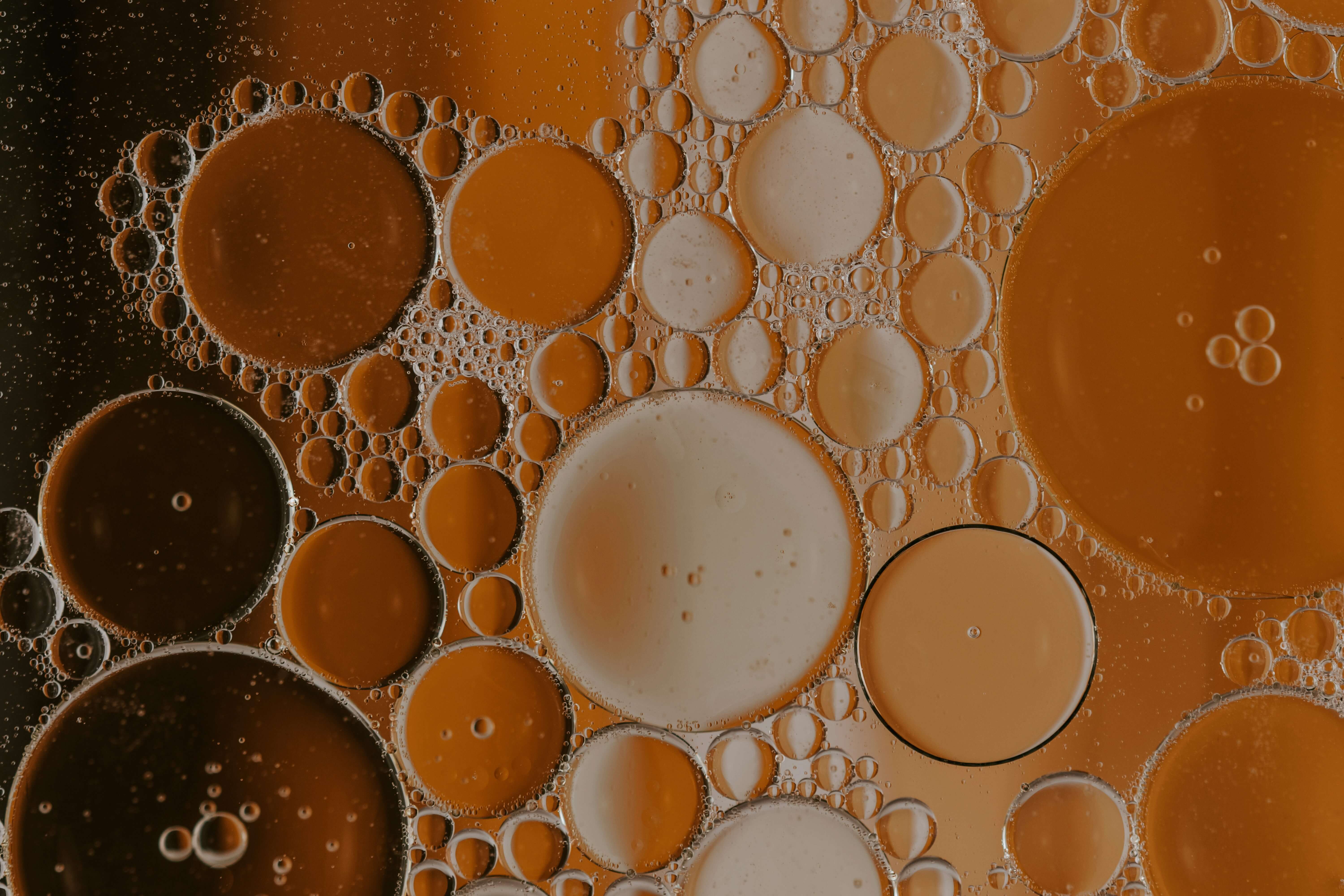 소변 색깔로 보는 건강