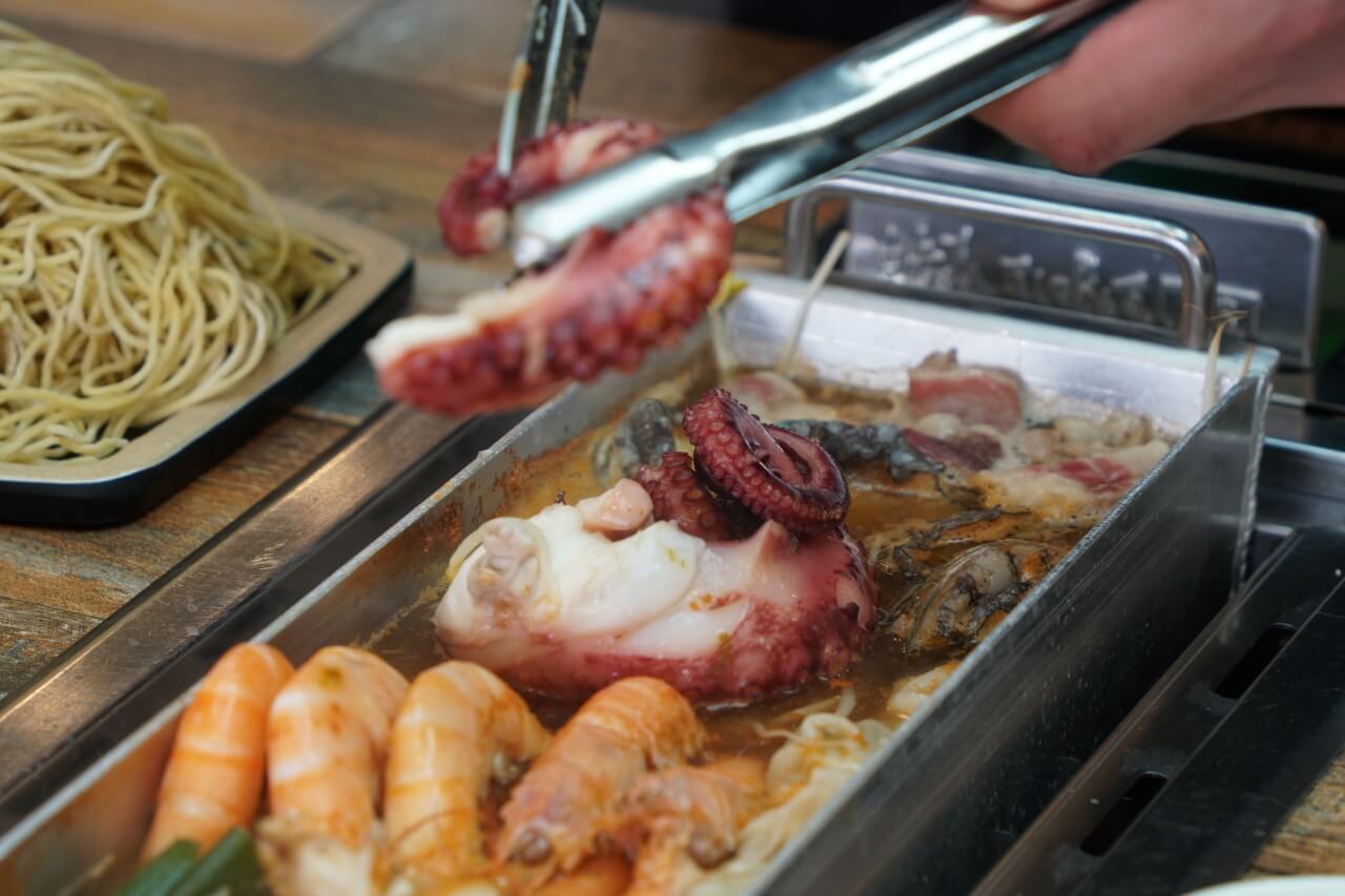 생방송투데이 오이도 해물통칼국수 통갈치조림 역주행 맛집