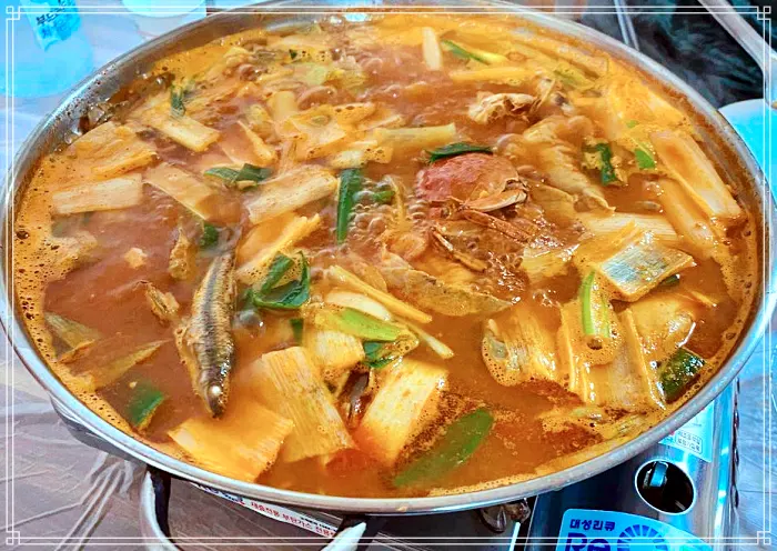 MBN 생생정보 마당 포천, 한탄강 백반기행 허영만 소개, 민물고기 매운탕 맛집