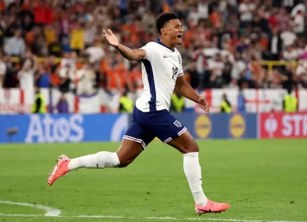 결승골 주인공 올리 왓킨스