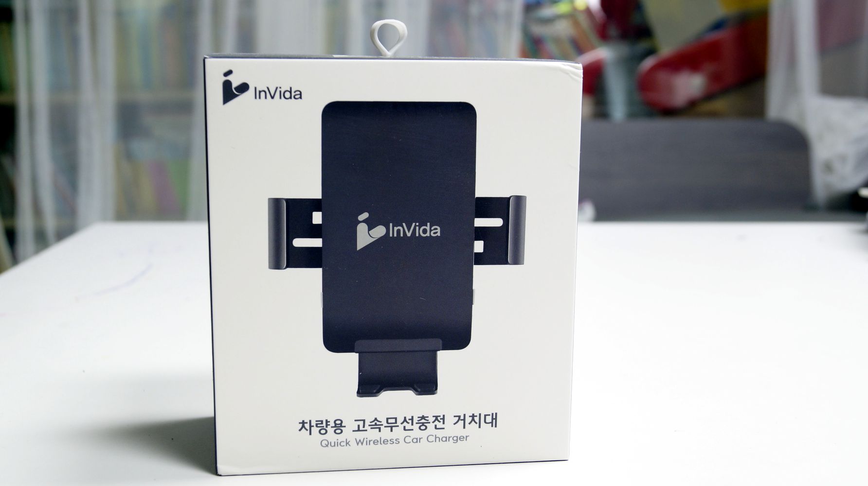인비다 차량용 고속무선충전 거치대