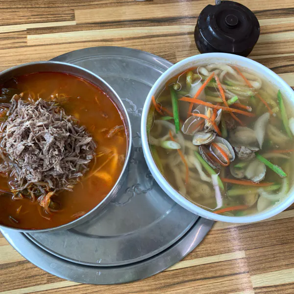 생생정보 대결 맛 대 맛 육개장 즉석 만두전골 vs 활낙지 해물 칼국수