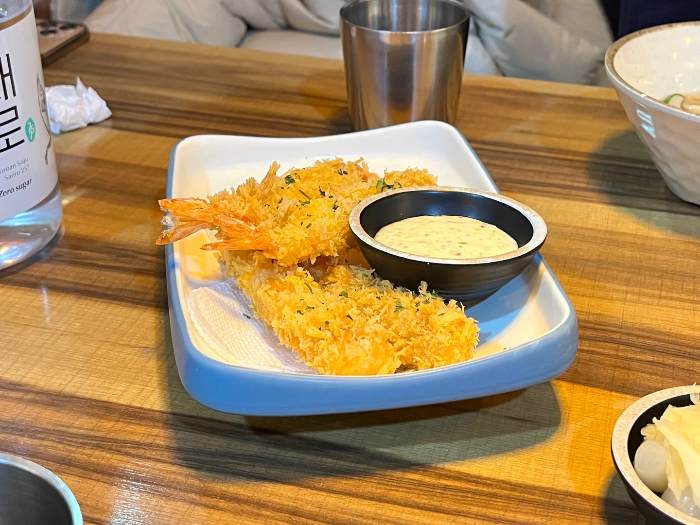 갓튀긴 새우튀김