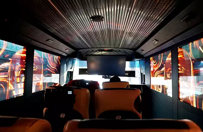 XR버스 1795행과 함께하는 수원 실내 여행