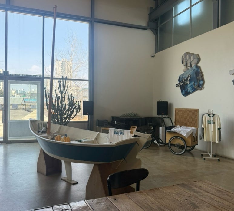 칠성조선소 카페