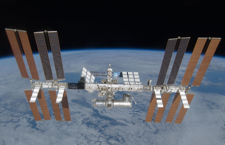 국제우주정거장(ISS)