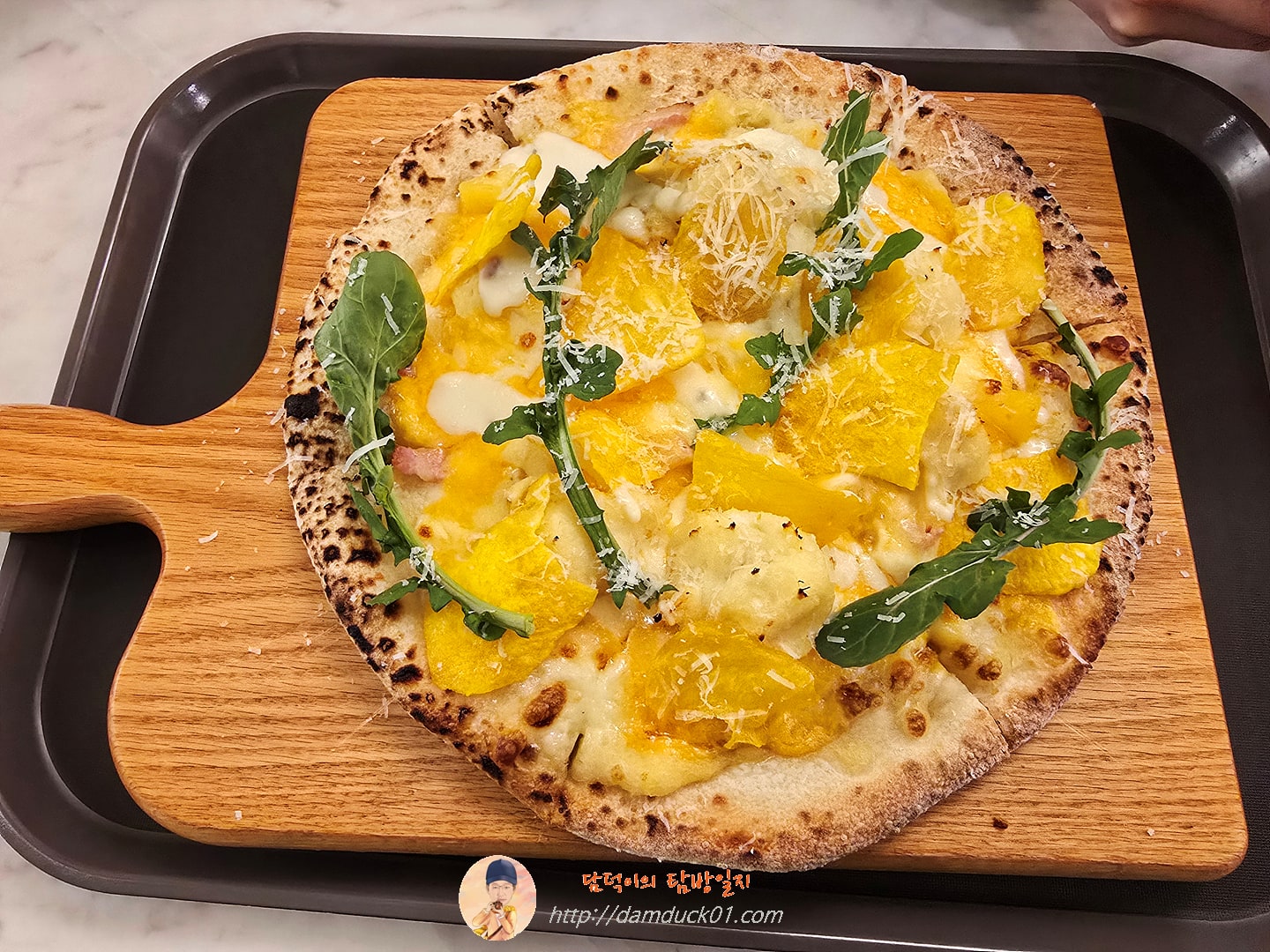 리치 골드 피자