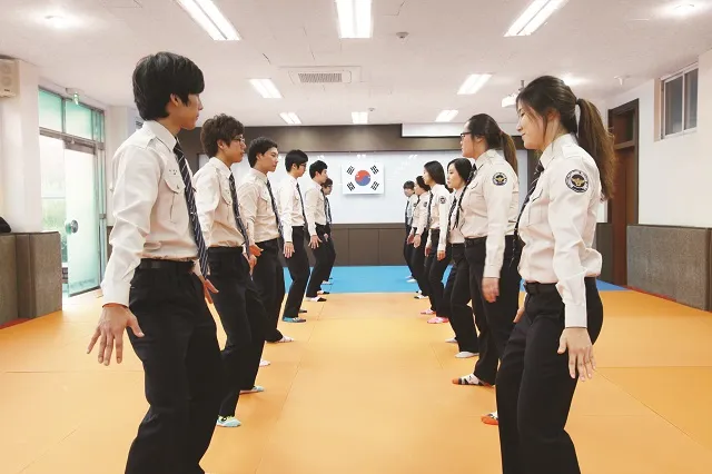 경찰공무원 봉급표 2025