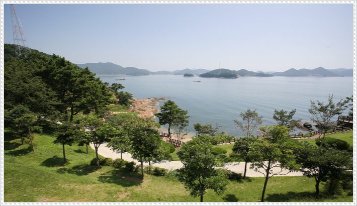 이순신 공원 산책로 풍경