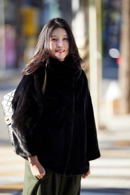 측광(인물의 좌우 측면에서 들어오는 빛)