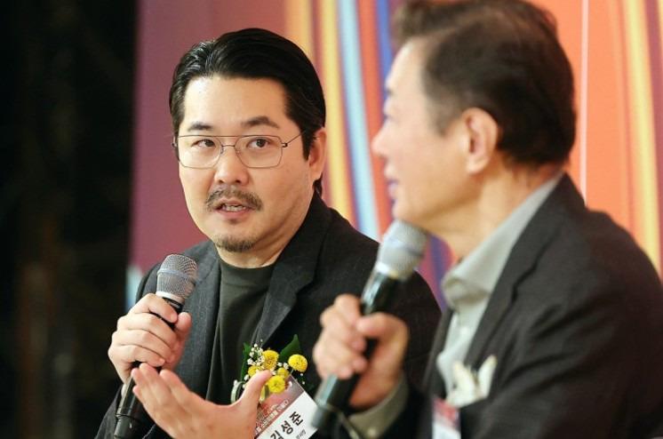 김성준 시몬스 부사장 프로필