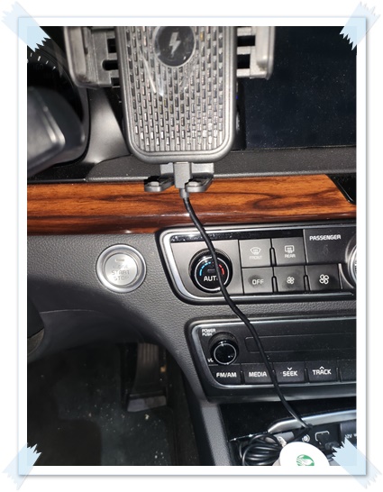 쿠팡-차량용-핸드폰-무선-충전기-추천