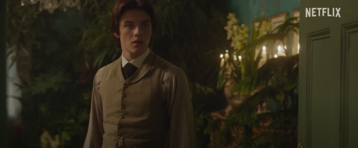 에놀라를걱정하는그녀의남자친구