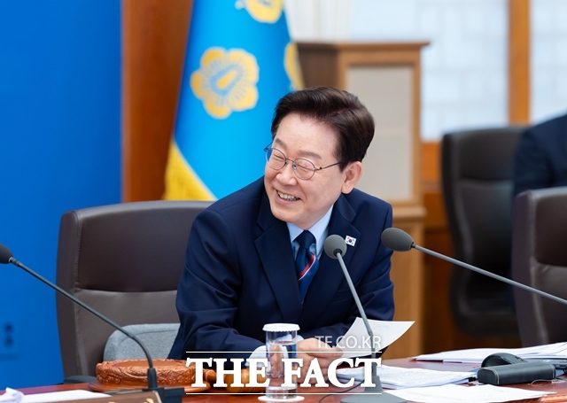 이 대통령 스승의날 메시지 분석과 교원단체 보이콧 사태의 본질: 교육 현장의 갈등과 과제