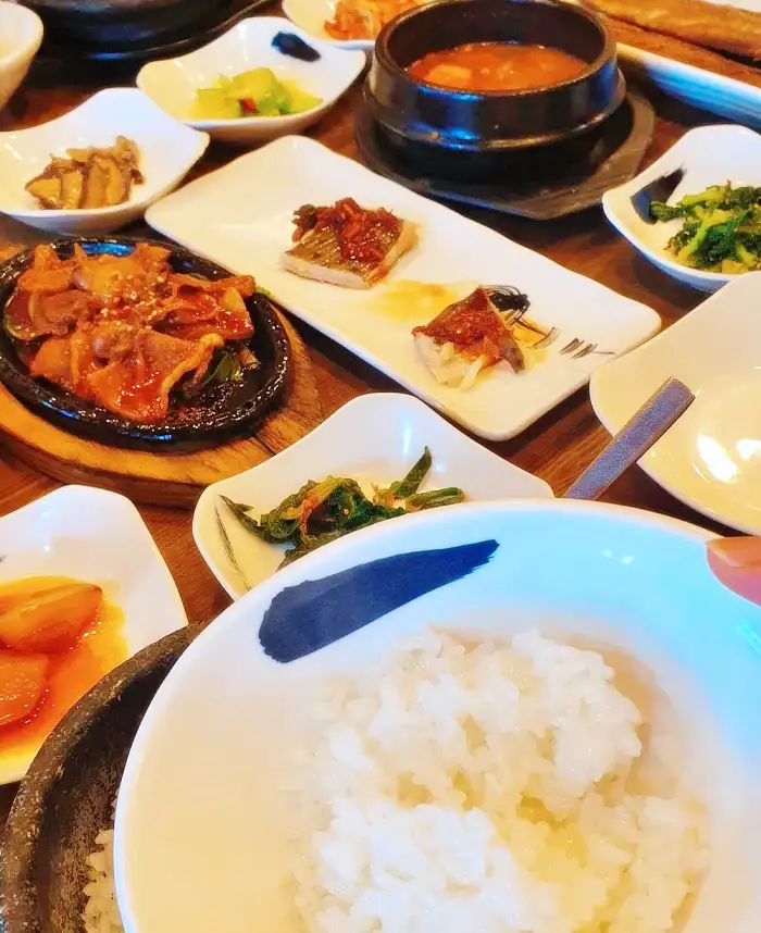 동네 한바퀴 여주 여주아울렛 한상 가득 쌀밥집 쌀밥 맛집