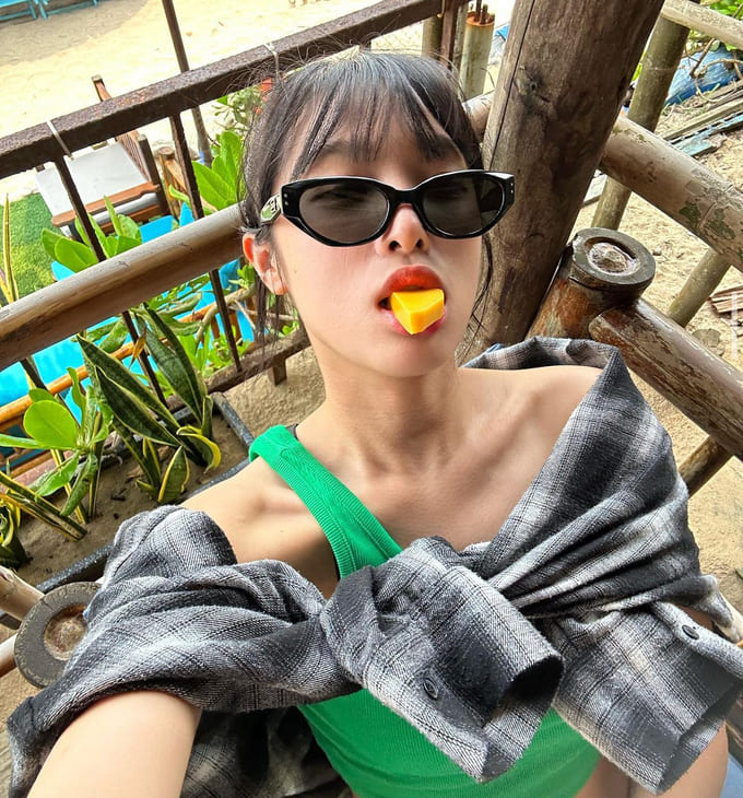 최예나 사복
