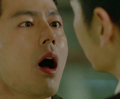 칼에 찔리는 꿈 찌르는 꿈 찔려 죽는 꿈