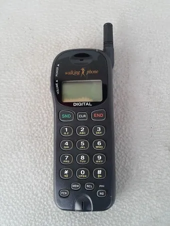 구형 휴대폰 모토로라 킥슬라이드폰 Z8M 완벽 복고 가이드_4