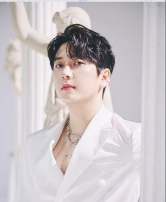 포레스텔라 고우림 프로필 총정리 학력 군대 김연아 근황