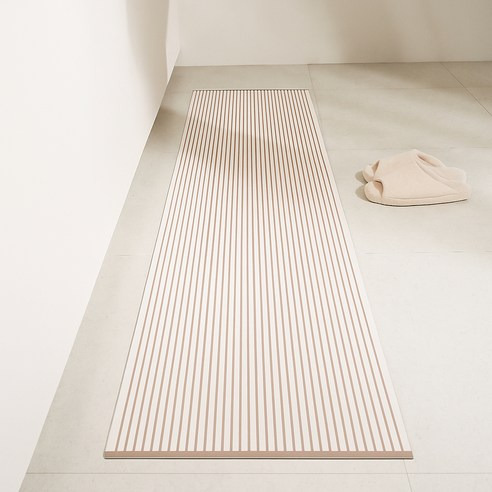 욕실발매트, 축축한 천 매트와 깨지는 규조토의 단점만 쏙 뺀 3세대 발매트 등장!