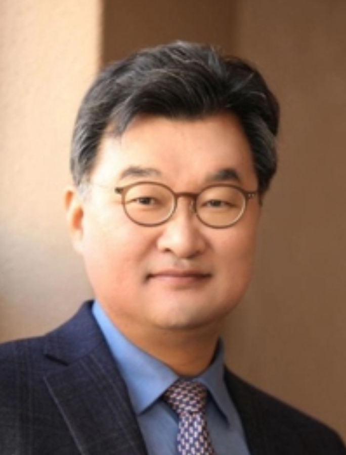 김흥규 국립외교원장