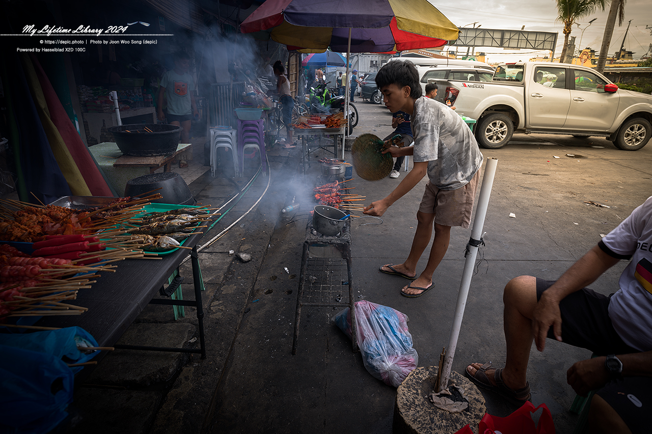 필리핀 세부 필리피노 사람들 거리 골목 시장