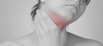 목에 이물감 느껴지는 증상