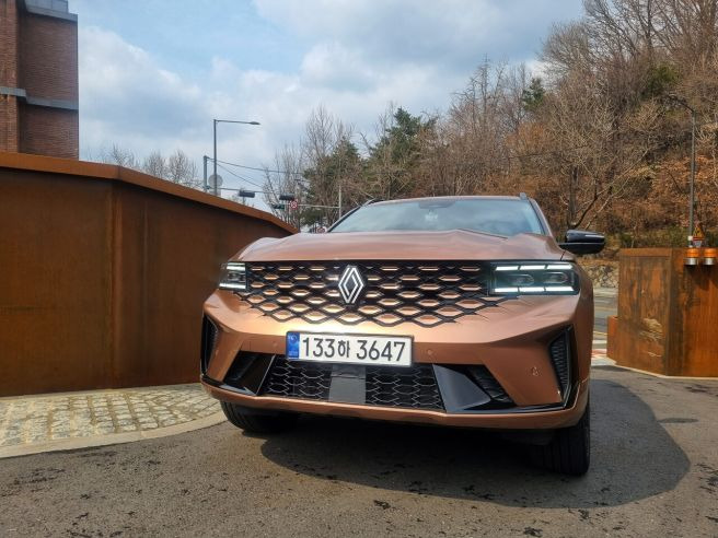 그랑 콜레오스 하이브리드