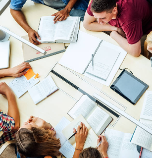 서점에서 피어나는 커뮤니티: 책이 연결하는 사람들