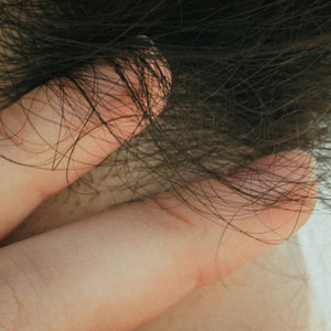 이명 치료 지압법 - 귀 주변 혈류 개선