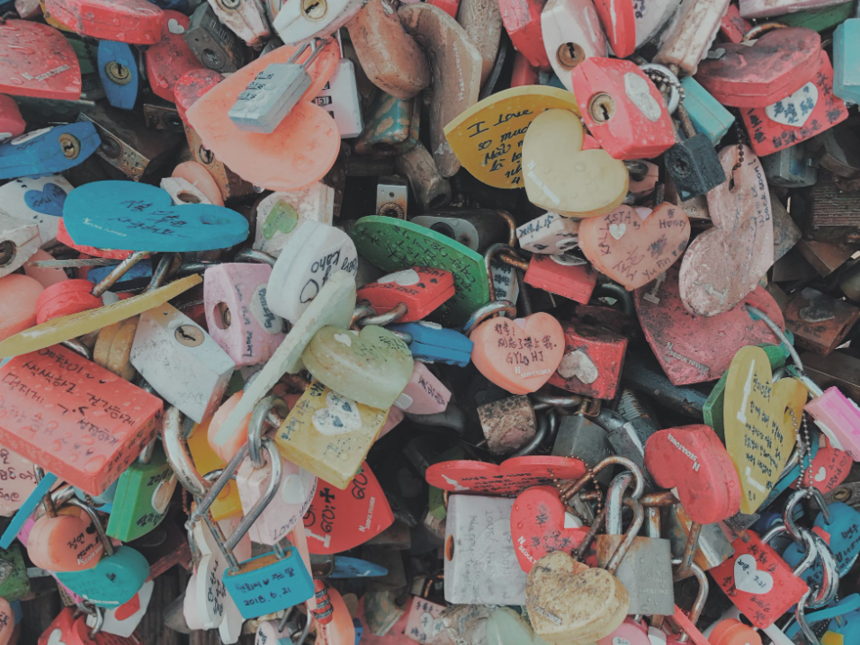 사랑 자물쇠 명소 관련 이미지