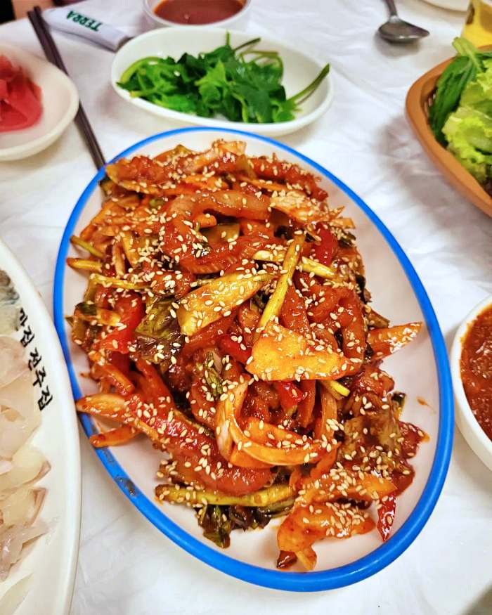 성동구 골목 노포 맛집 여수 직송 서대 요리 막걸리 서대회 무침