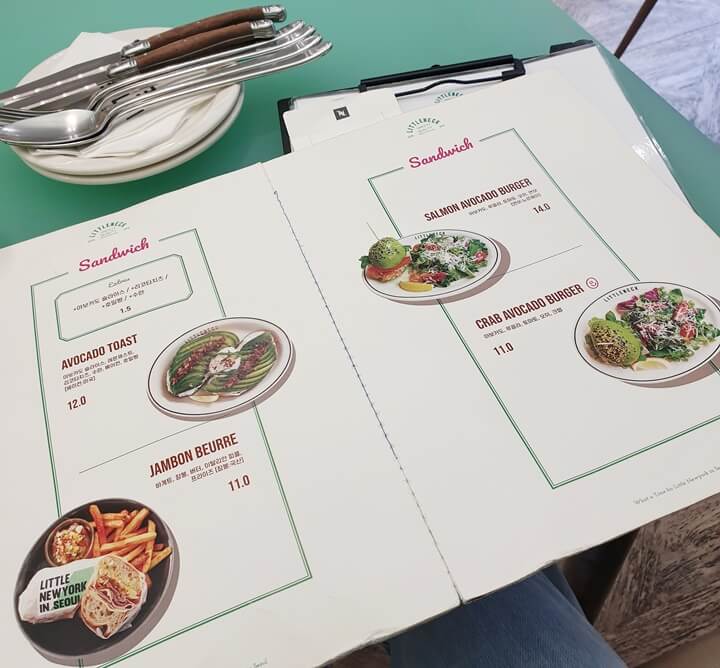 리틀넥-메뉴-샌드위치와-버거-종류가-있다