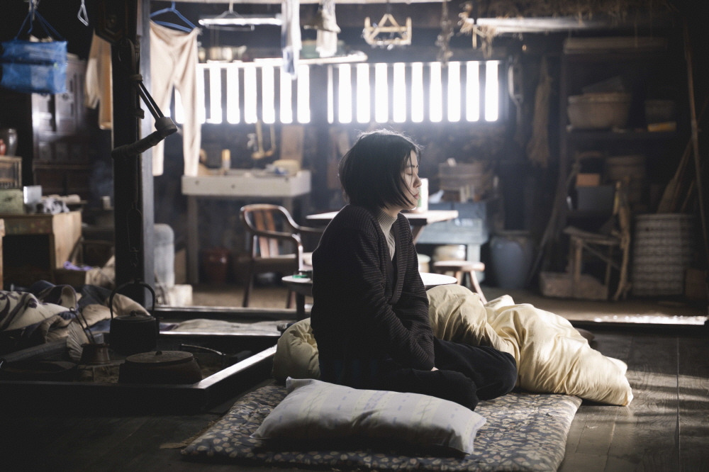 영화 <여행과 나날>