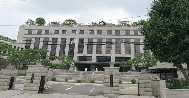 헌법재판소 설립취지 위상 역할 재판관 임기 임명절차 연봉 홈페이지