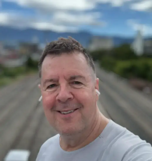 로버트할리-사진