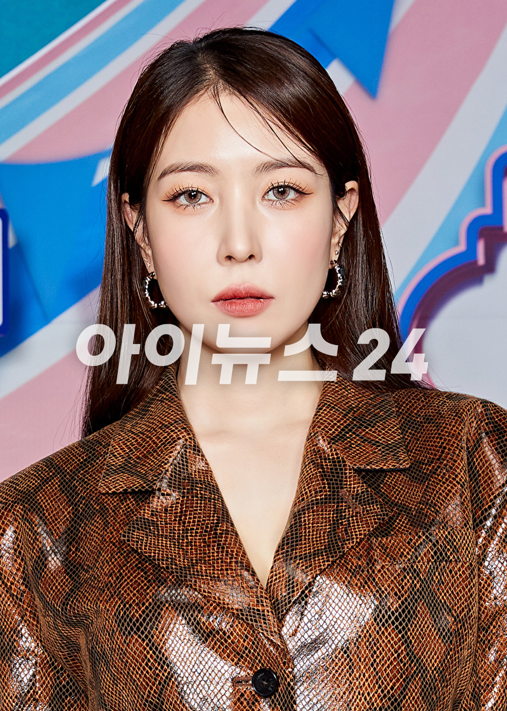 가수 보아가 23일 온라인으로 진행된 tvN 예능 '댄스가수 유랑단' 제작발표회에 참석하고 있다. [사진=tvN]