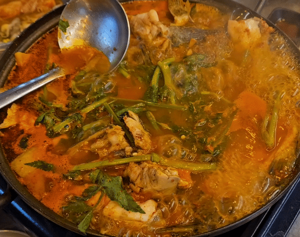 해우락 서더리탕