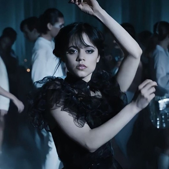 웬즈데이 시즌2 - 더욱 강력해진 초자연적 모험